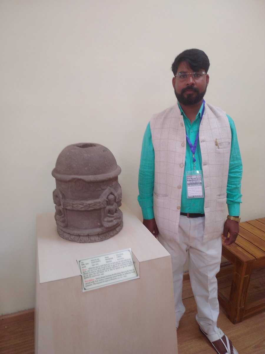 महाबोधी महाविहार मे कभी कोई शिवलिंग था ही नहीं .
बड़ी बुद्ध प्रतिमा के सामने एक स्तूप के ऊपर एक छोटी बुद्ध प्रतिमा थी.
100 साल पहले महा बोधी महा विहार कुछ ऐसे दिखता था .
महाबोधी महाविहार को लेकर ब्राह्मणों के सारे दावे झूट है .
#Repeal_BTact1949 
#EVM_हटाओ_बौद्धगया_बचाओ
<a href="/BBCHindi/">BBC News Hindi</a>
