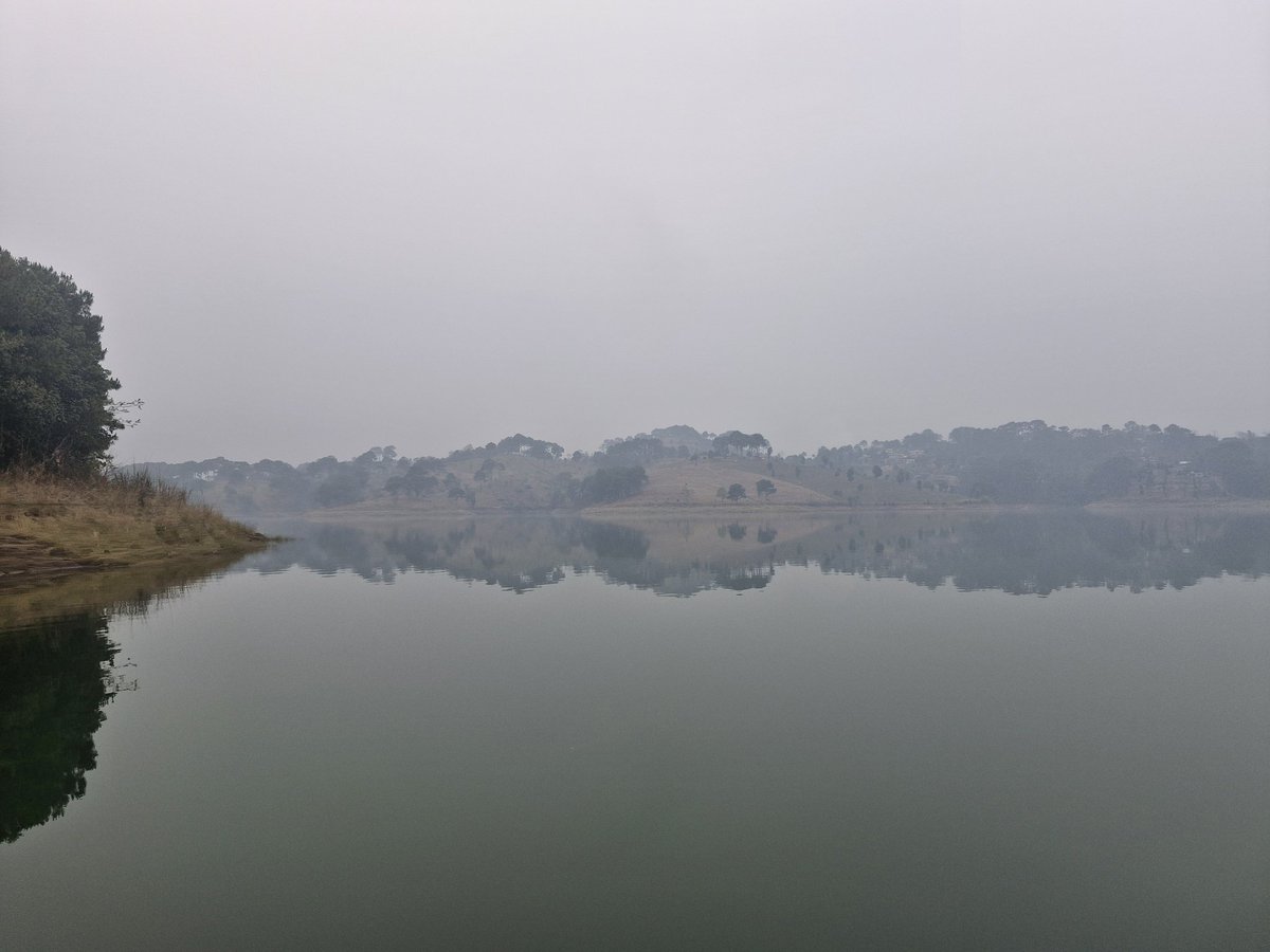 Kutch2Kibithu's tweet photo. There are so many pristine, unexplored places in our beautiful  country. 

We went to one such stunning lake.

Far from the maddening crowds. 
Sharing some pictures. 

#tourism #lakes #beauty #Scenery https://t.co/itEw8vbkzZ
