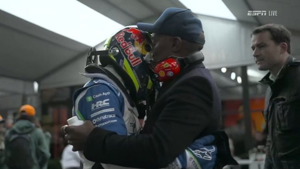 f1vickey's tweet photo. I’m gonna cry https://t.co/KmYZi01fMz