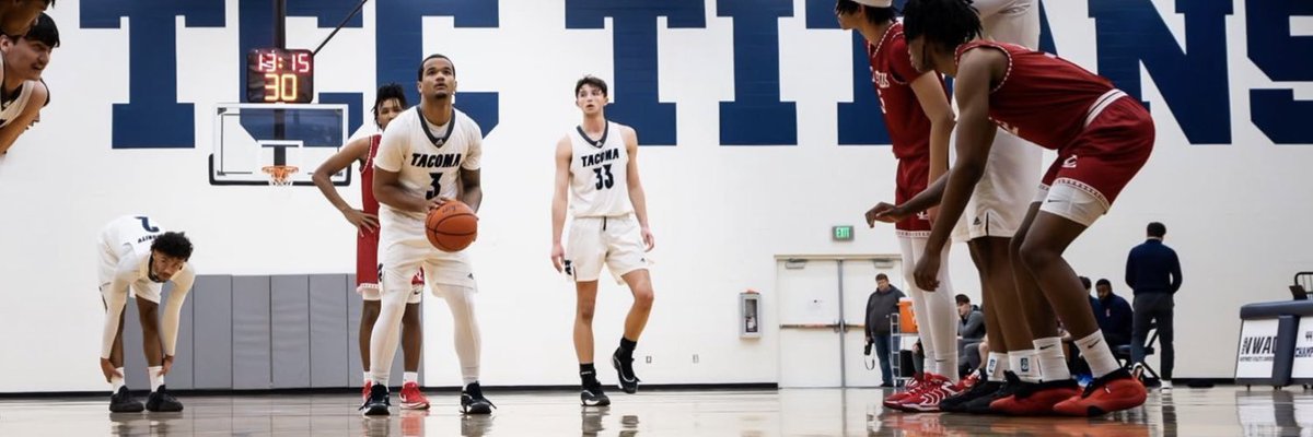 6' PG Trey Knight tells me that he's heard from Chipola College, Citrius College, SIUE &amp; Cal State San Bernardino. 

Knight averaged 15.6 PPG per 40 minutes at Tacoma CC.

Three years remaining.