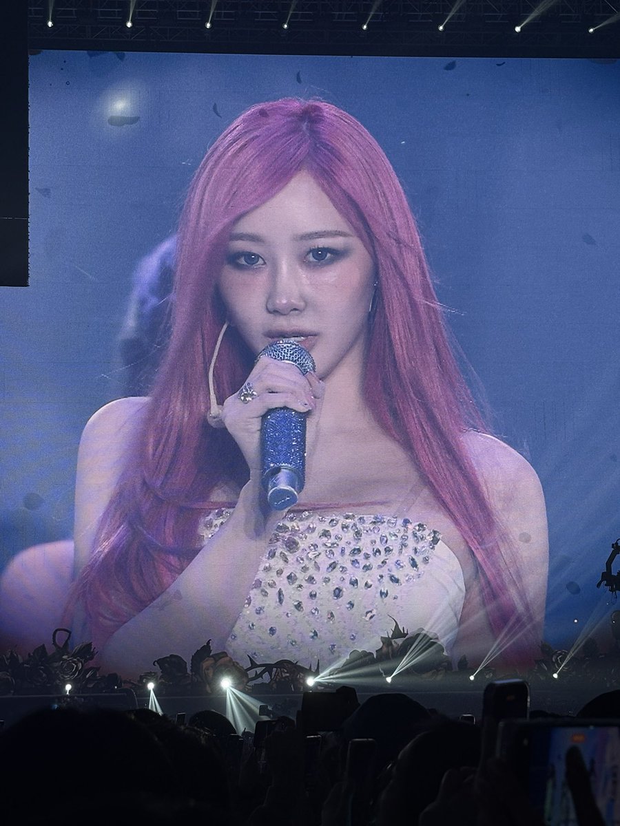 guqiy2's tweet photo. 오랜만이에요^_^
#에스파 #지젤 #giselle https://t.co/iYPgL8ZC4r