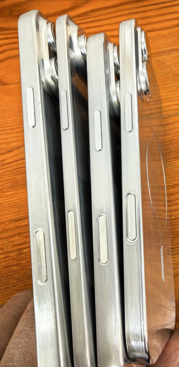 SonnyDickson's tweet image. Here’s your first look at the iPhone 17 dummies, Thoughts?