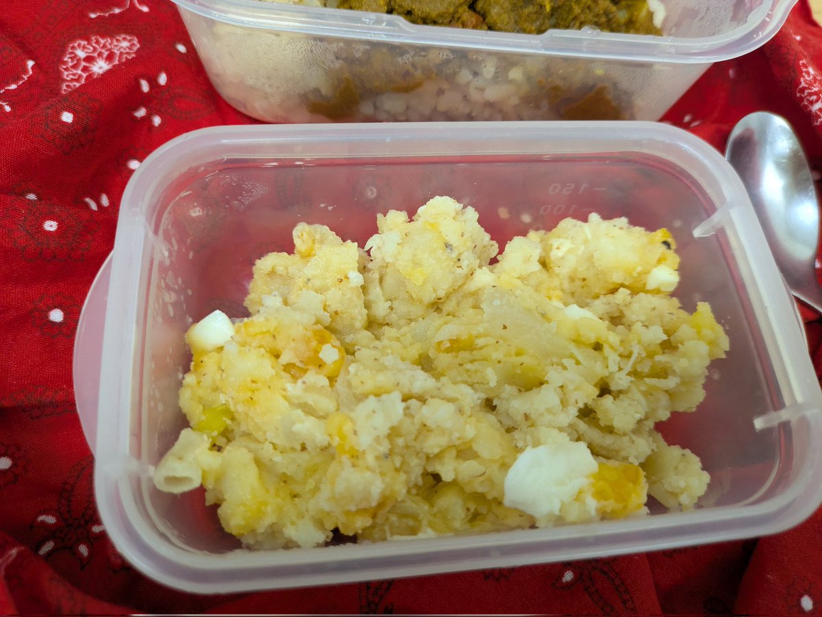 cinamon52688970's tweet image. 無水カレー174日目🍛🍛
#ダイエット垢さんと繋がりたい 
#ダイエットのモチベーション 
#ダイエット一緒に頑張ってくれる人RT 
#ダイエッターさんと繋がりたい 
#ダイエット仲間募集中 
#無水カレー
#ポテト
#じゃがいも
#メークイン
#玄米
#ジャスミン米