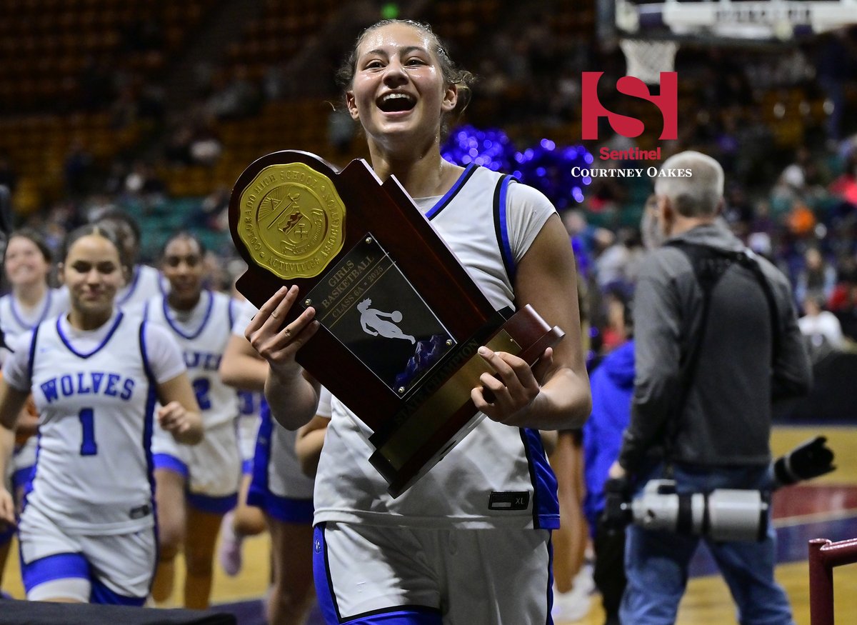 aurorasports's tweet photo. Girls Basketball: @GHSWolvesGBball claimed the program's fifth all-time state championship with thorough 61-39 win over Legend at Denver Coliseum - https://t.co/kWqvQDaU5a @CCSDATHACT1 @SentinelColo #copreps #sentinelpreps #aurora https://t.co/kIDSdaKhuD