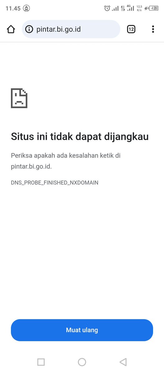 geng_adi's tweet photo. Mau tukar duit baru di bank dibatasi karena stok dari @bank_indonesia dibatasi, ke website pintar gangguan, aduy https://t.co/oRiP895BWq