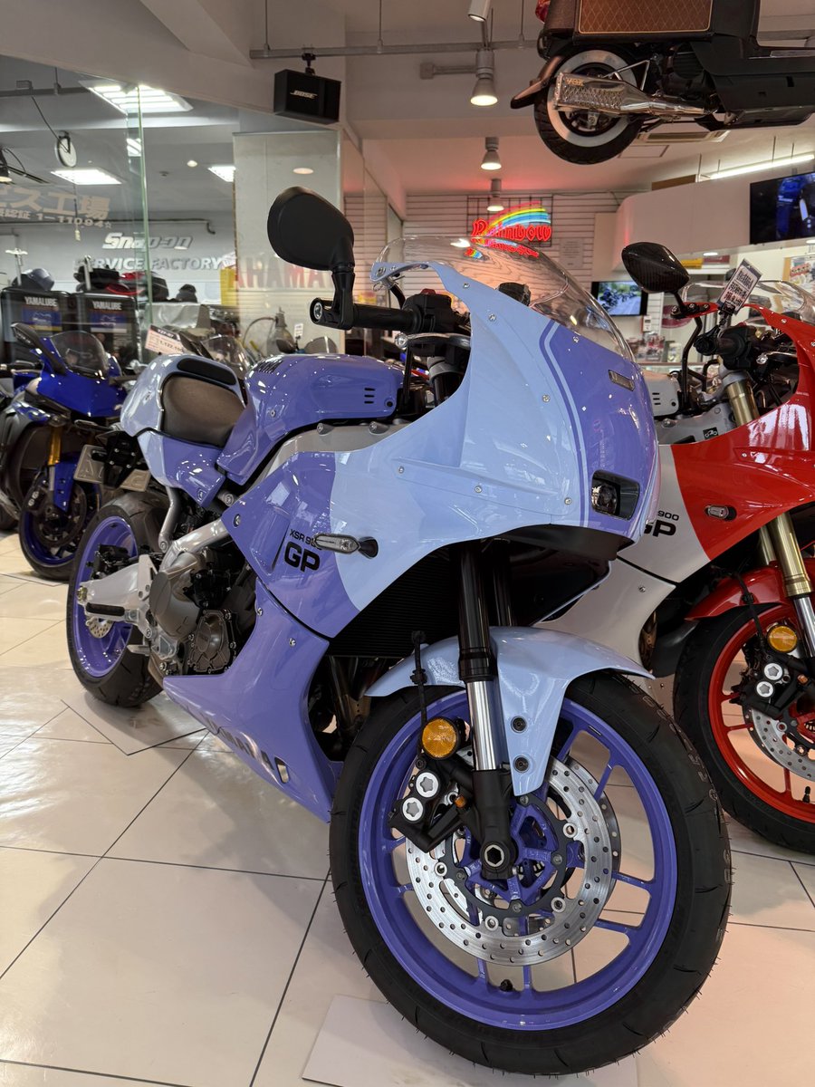 ysp_sugimina's tweet image. TECH21をイメージしてカスタムペイントしました！
#XSR900GP 
#TECH21 
#資生堂 
#FZR750 
#ysp杉並南