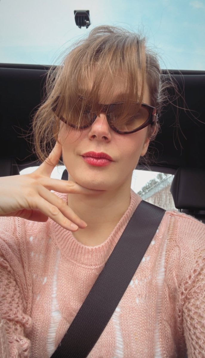 ALLAHIMMMM!!! 🤍 En güzel bahar çiçekleri imrenir şu güzelliğe. 🥹🌸🧚🏻‍♀️ #burcubiricik