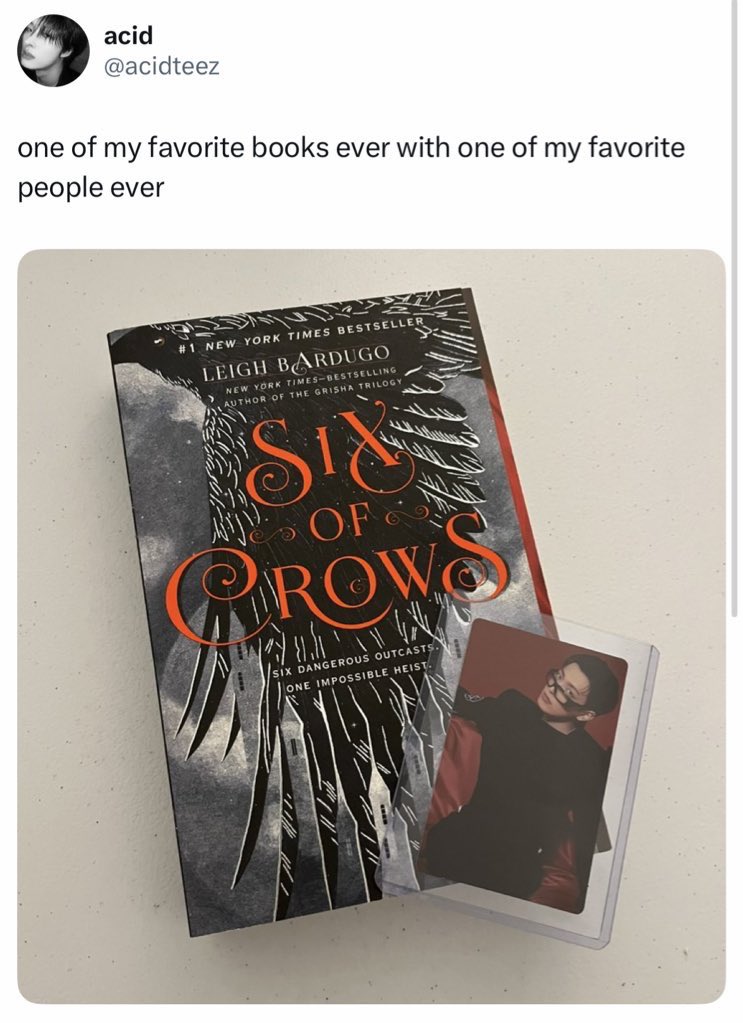 sp66llz's tweet photo. ah yes the pyeongies reading six of crows… https://t.co/MOhHxQFj05