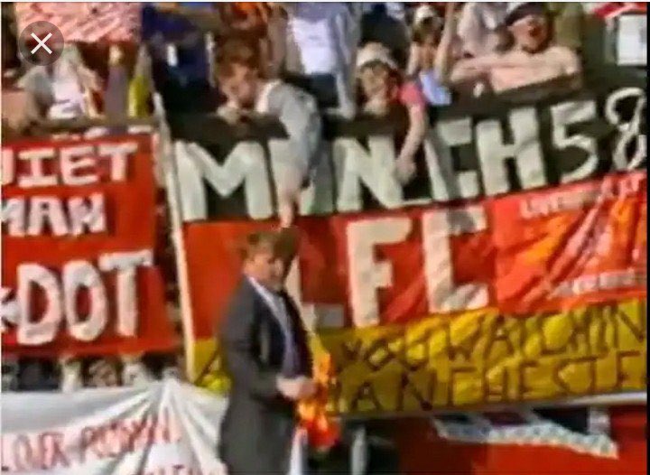 If you are a United fan and the question is “who do you want to win” the answer is NEVER Liverpool. It’s that simple. 
#CarabaoCupFinal #EFLCup
#MUFC #ManUtd
