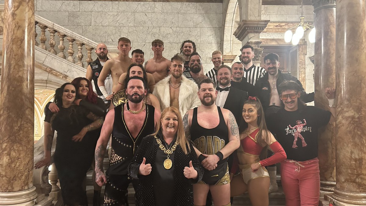 LordProvostGCC's tweet photo. Wow that was amazing night last night for the sold out City Chambers for the Wrestling Event🔥

Massive shout outs must go to everyone who came along, to the wrestlers for putting on a fantastic show &amp; to everyone who put it all together to make it happen👏 👏

@BlockbusterWres https://t.co/KLKn7Iv3ng