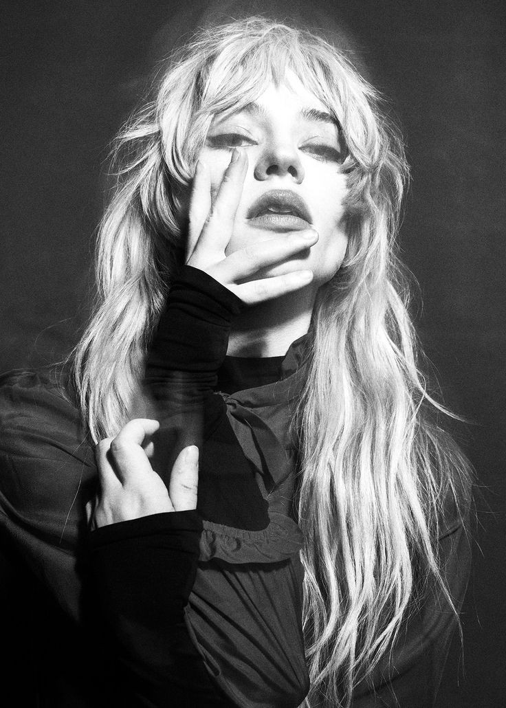 Coeurigide's tweet image. ᅠᅠ
    
          * 𝑺𝑬𝑫𝑼𝑪𝑻𝑰𝑽𝑬 𝑺𝑼𝑵𝑫𝑨𝒀.

ᅠᅠ