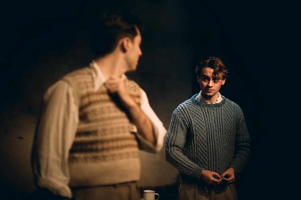 ⏰ It's the final week to see one of our Recommended Shows:

🔹 OUTLYING ISLANDS at Jermyn Street Theatre

🎭 ⭐️⭐️⭐️⭐️

💬 “thanks to the writing and the wonderful performances from the strong quartet of actors, the audience is kept in thrall right up to the closing moments”

 📖