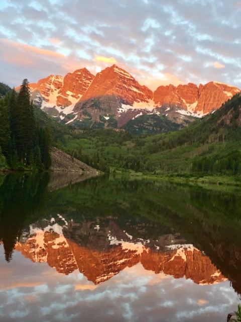 Good Sunday Morning!!     "Your morning or day may not be filled with sunshine and the road not as straight as you'd like. Embrace the good and cherish each moment, as time is fleeting." - #Jeffs #Quote #SaturdayThoughts #SundayVibes   #SundayMotivation