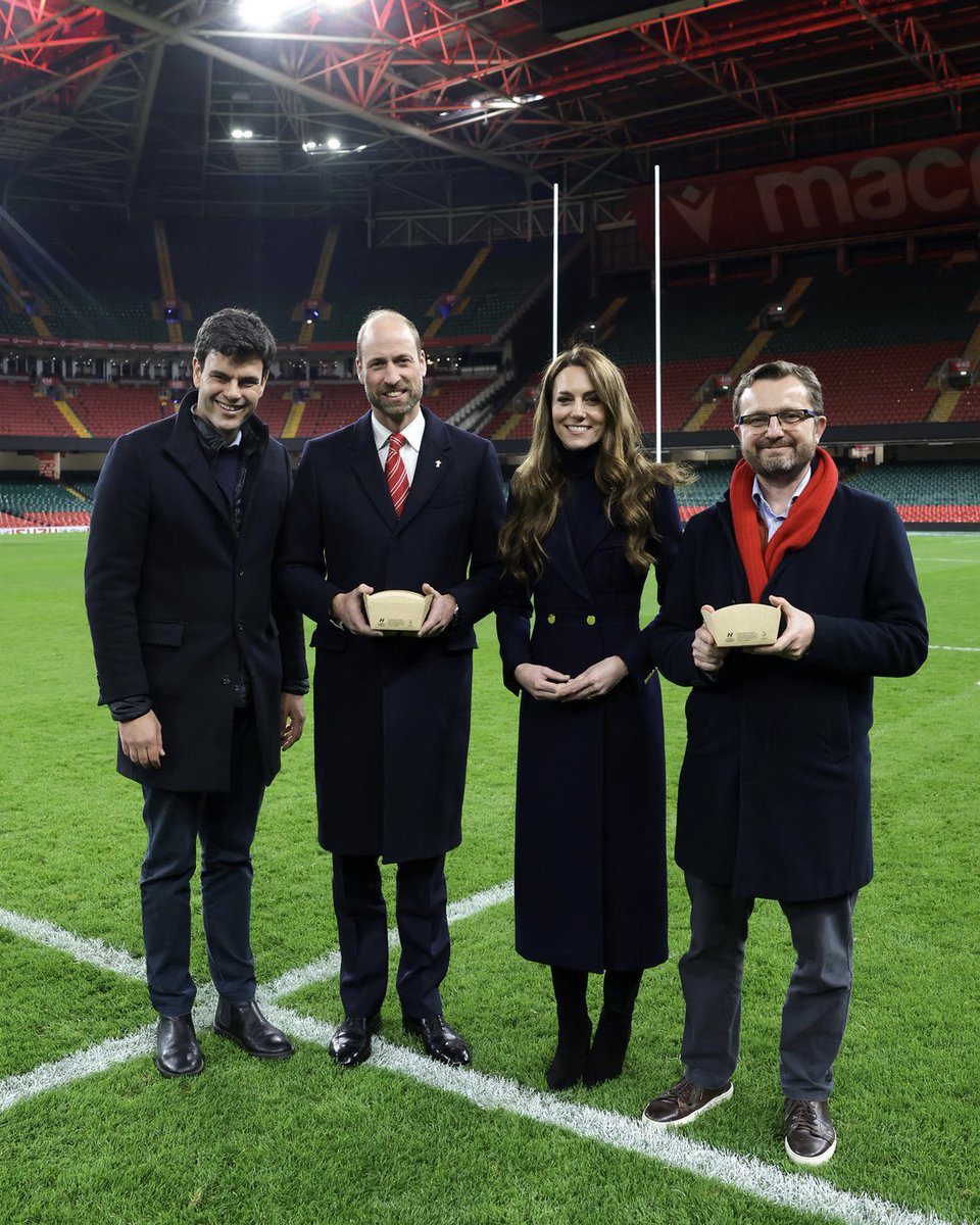 KensingtonRoyal's tweet photo. Great to see @EarthshotPrize Winner @notpla at The Principality Stadium in Wales yesterday! 🌍
Their sustainable seaweed-based food packaging debuted at this year's Six Nations Championships, as part of a multi-stadium rollout in Wales that will replace 750,000+ single-use plastic items at three iconic venues.