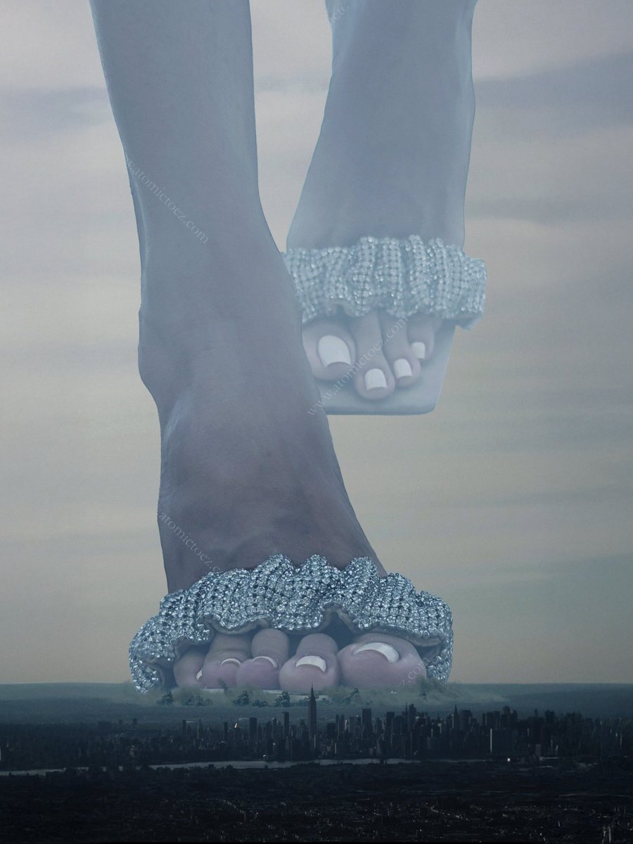 giantessgod's tweet image. I take one elegant step, and the whole city crumbles. Catastrophic for you....effortless for Me.