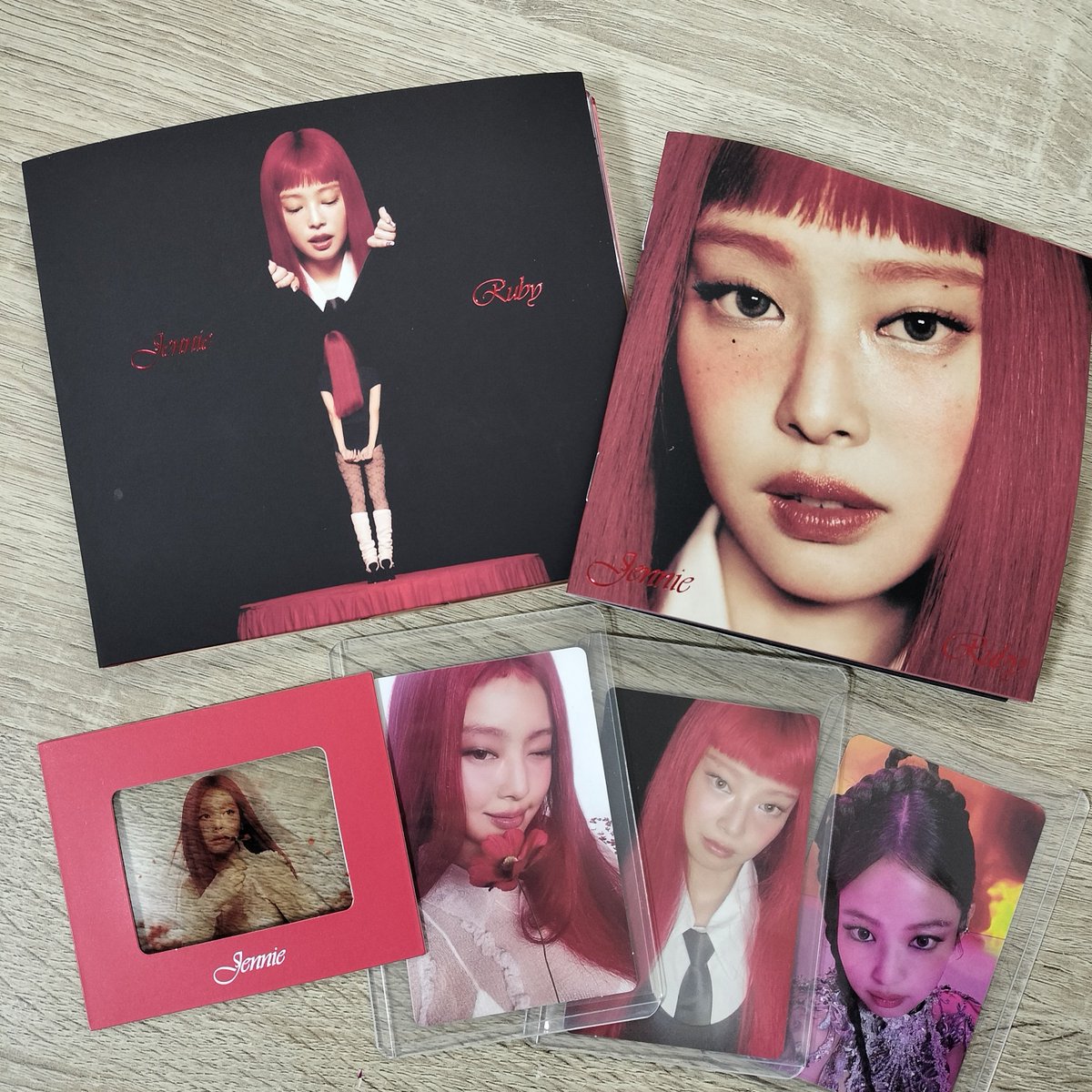 sxfnrlm's tweet photo. ジェニちゃんのデジパ届いた！♡ 
狙ってたトレカ両方来てくれて嬉しい🫣💓
謎にAppleMusicの特典も付いてた笑
 #jennie  #Ruby https://t.co/oUsIjiFAam