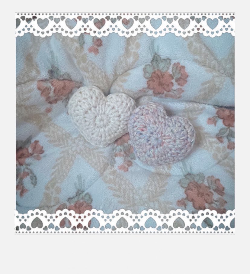 트위타 뜨친구들 특) 

너무나도 내 트친인 것 같아서 몇 주 동안이나 하트 눌렀는데 사실 맞팔한 사이 아님 
하지만 우리 다 가족이자나 응응.. 
작품 많이 올려줘 ((🅲🅷🆄))