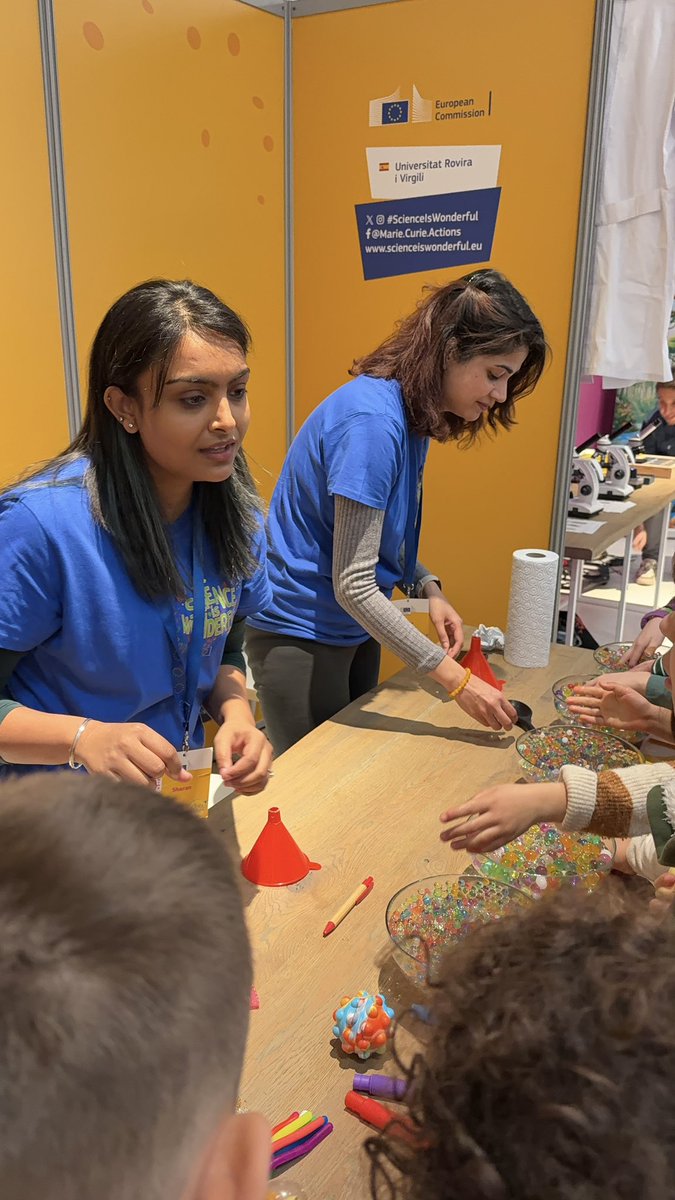 sharanpreetk0's tweet image. Had an amazing time at the #ScienceIsWonderful event, where curiosity sparked innovation! Grateful for the opportunity to explore, learn, and inspire alongside fellow science enthusiasts. 🌟 @MSCActions at @africamuseumbe in Brussels with @KhaqanShiza
@elboufatima @cienciaURV
