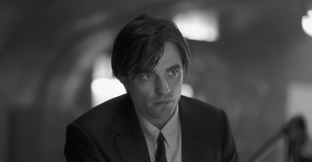 TheCinesthetic's tweet photo. robert pattinson as bruce wayne https://t.co/EWzZONKKlH