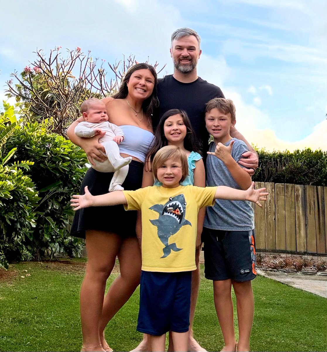 Coach Sheffield (@coachsheff_uh) on Twitter photo Luckiest man in the world. Ain’t no damn doubt about it. #RideOrDie #TheSheffields Luckiest man in the world. Ain’t no damn doubt about it. #RideOrDie #TheSheffields