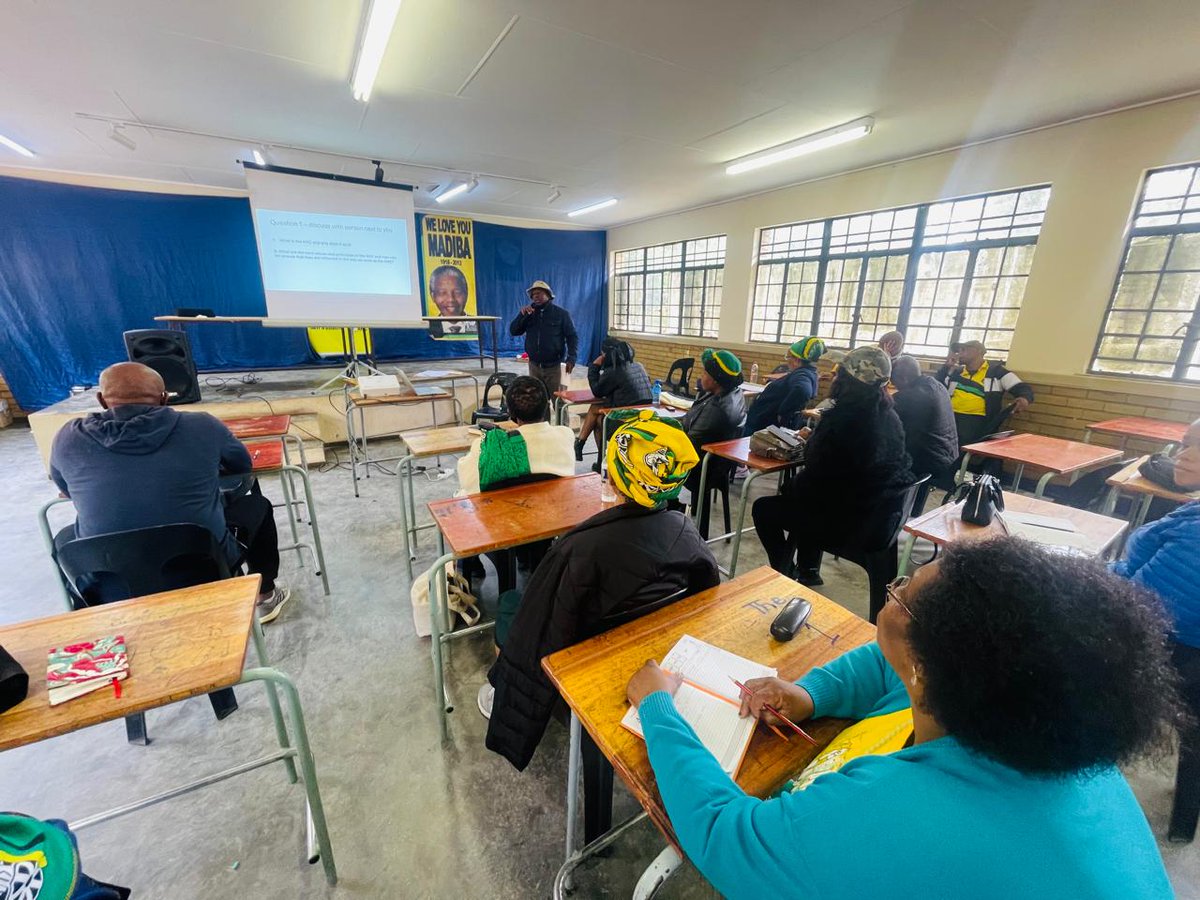 VuyaniMabaxa27's tweet photo. Vuyani Mabaxa Branch Foundation Course Day 1
#ANC #ancleads #anclives #ancleadsπ€ππ https://t.co/1ehis8nEV0