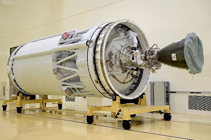 𝗟𝗩𝗠𝟯-𝗠𝟱 / 𝗕𝗹𝘂𝗲𝗕𝗶𝗿𝗱 𝗕𝗹𝗼𝗰𝗸-𝟮 𝗨𝗽𝗱𝗮𝘁𝗲:

The C25 hydrolox upper stage for the LVM3-M5 mission (scheduled for Q2, 2025) has been flagged off to Sriharikota! 🚀

This is likely to be the last C25 stage built by ISRO. Subsequent LVM3 and HLVM3 missions will use