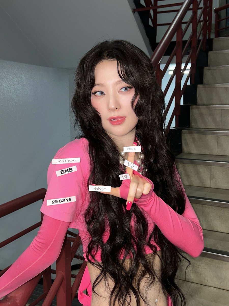 250316 #Inkigayo 🫂💗

#SEULGI #슬기
#BabyNotBaby
#SEULGI_BabyNotBaby
#RedVelvet #레드벨벳
#인기가요