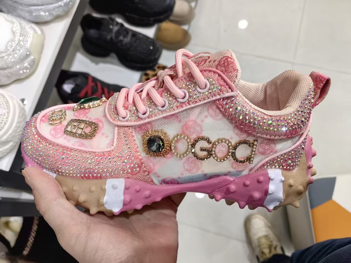 junjie242's tweet photo. [2].The thick sole not only provides extra height subtly but also enhances your overall look. Whether you're out shopping or attending a party, these shoes will make you the center of attention and help you effortlessly exude a trendy vibe. https://t.co/uJ1oDNtaM5