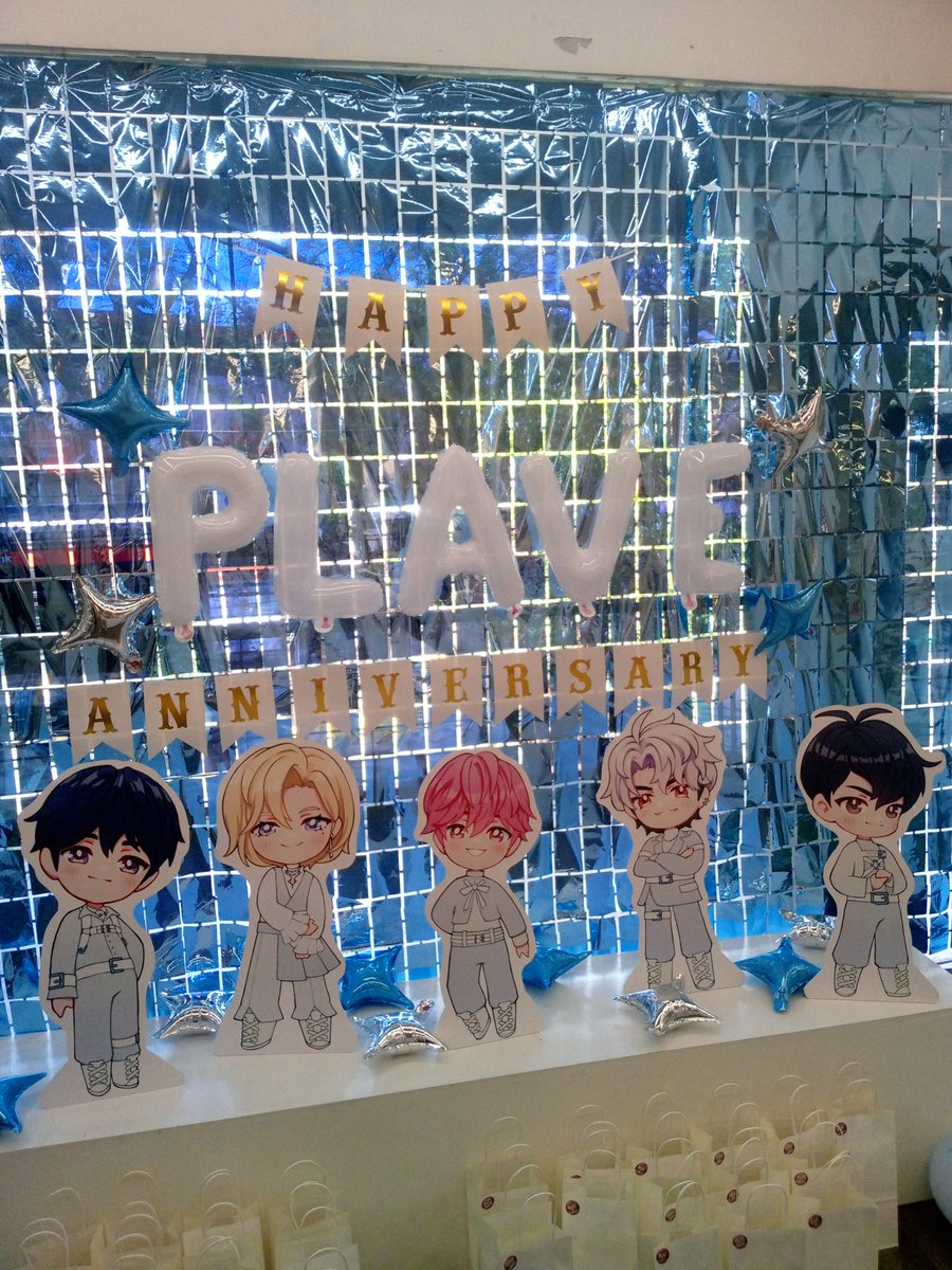 urigangaji's tweet photo. Thank you po sa mga freebies 🥹🫶💙
#PLAVE #플레이브 #WorldsCollide https://t.co/IkNXk5fKL5