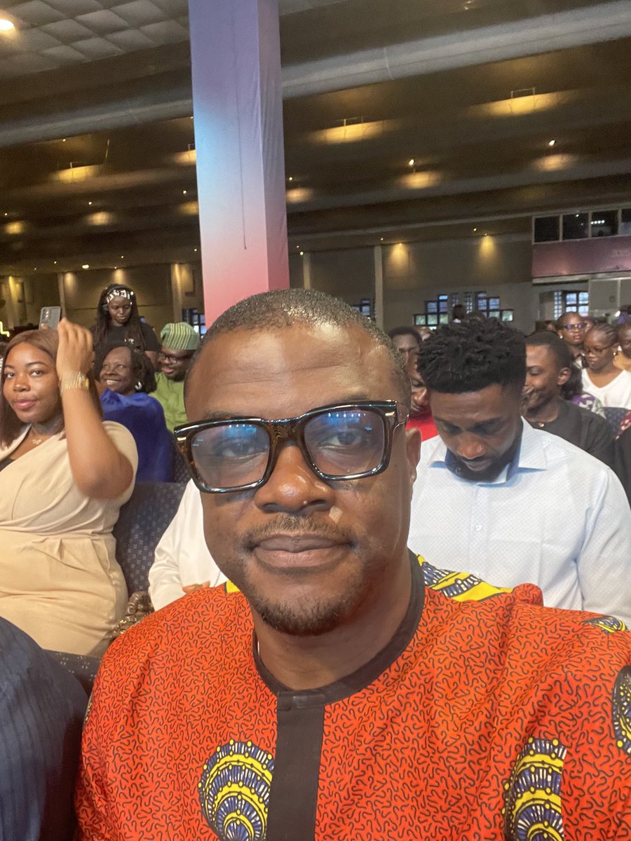 20000pounds's tweet photo. We are in church. Join us #daystaronline ⁦@DaystarNG⁩ https://t.co/Zxx0erveHr