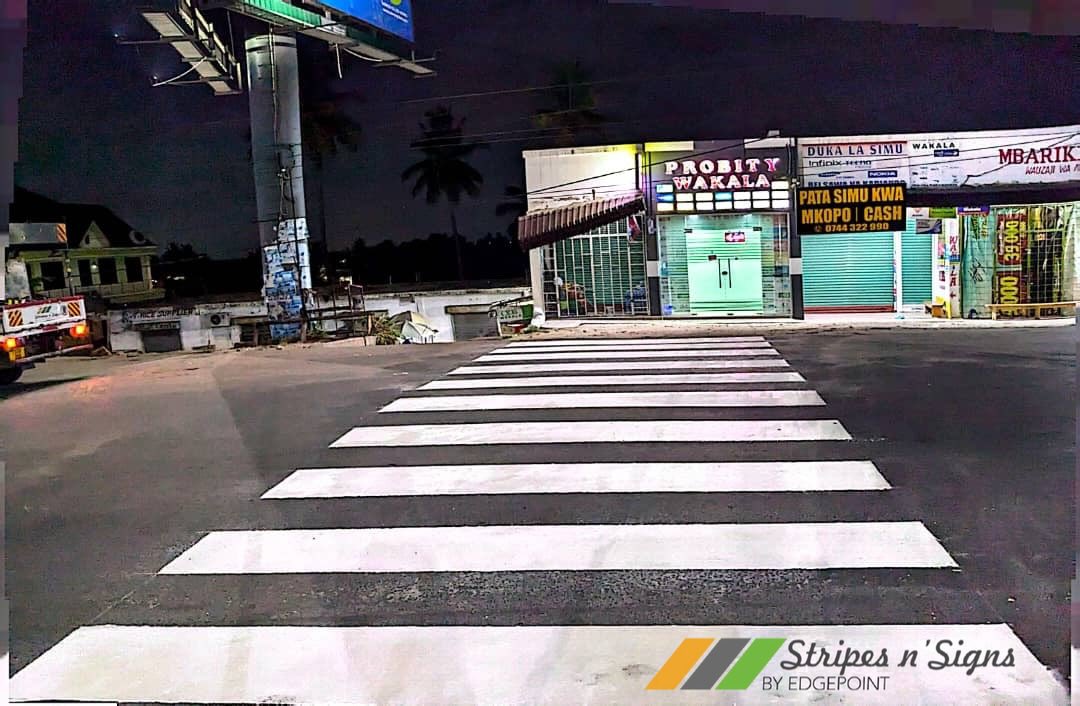 stripesnsigns tweet media