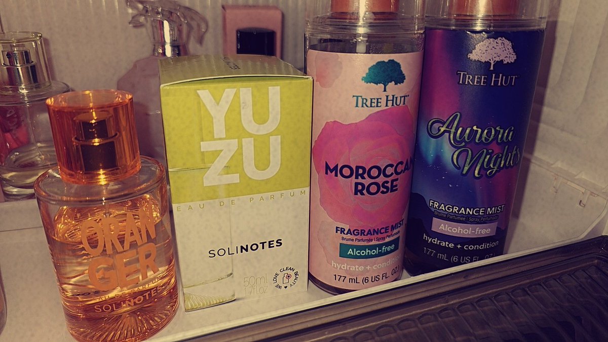 Miss_Calypso22's tweet photo. Spring scents to gift your lady ,
#SOLINOTES ORAN-GER & YUZU
#TREEHUT 'S Moroccan Rose and Aurora Nights. Trust me if she likes citrus, fruit, floral, and sweet scents like candy? The BEST #notsponsored https://t.co/ZpcqmpTs6v