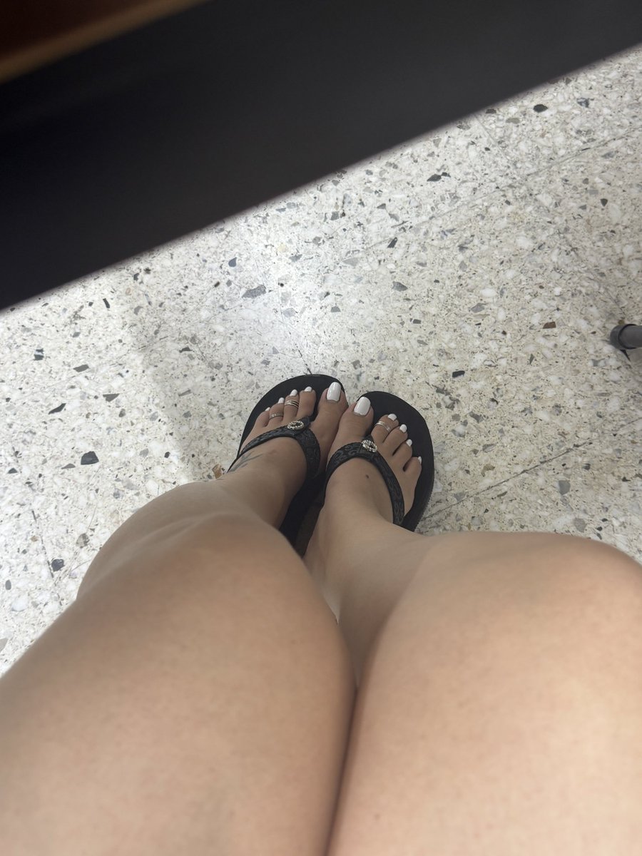 HylianFeet's tweet photo. ✨👣🤍 https://t.co/R4sYgdDN1D