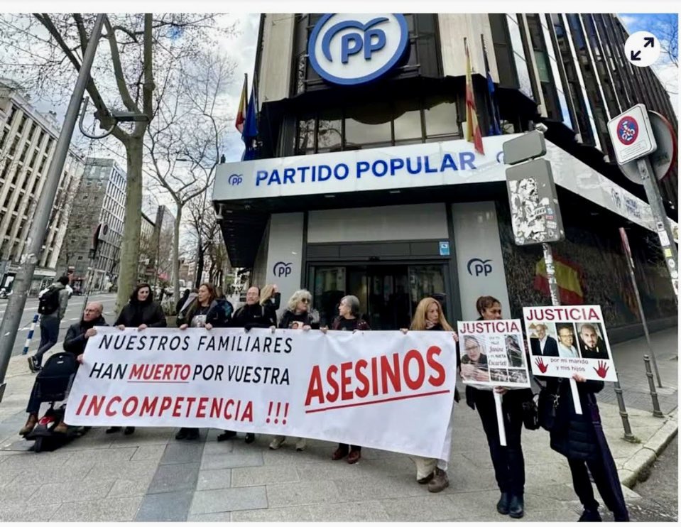 No les dejemos solos…familiares de las víctimas de Mazón..comparte hasta que te duelan los dedos.