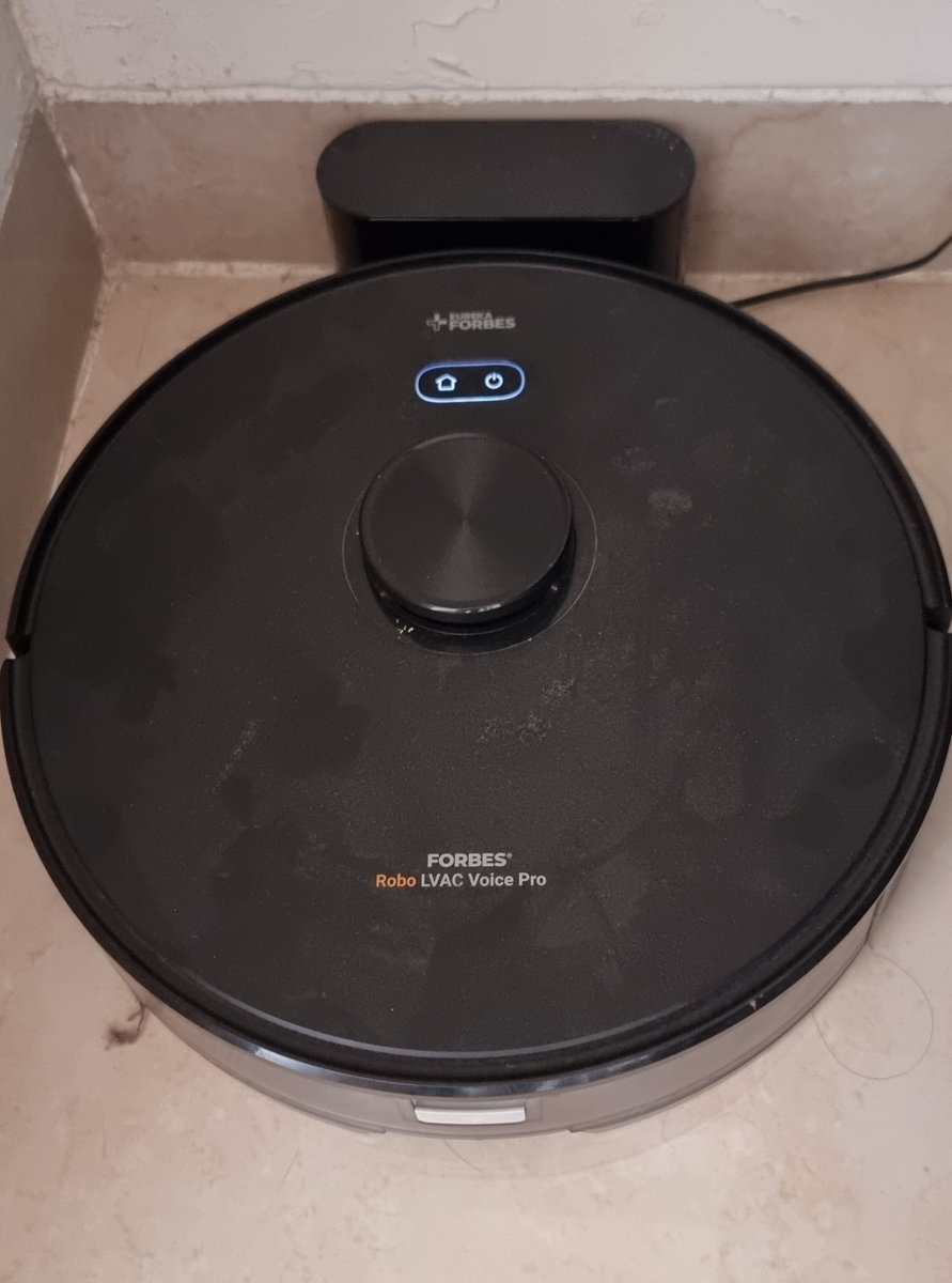 subimal_ghosh's tweet photo. @EurekaForbes Alert! DO NOT buy their much-hyped Robo Lvac. We bought it 2 yrs ago, and its low-quality parts got damaged. After multiple calls &amp; paid visits, their service team promised replacements but then stopped responding to our calls after seeing our numbers! https://t.co/LRHM9BP4vL