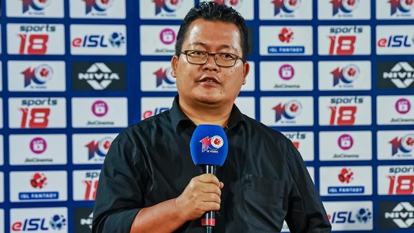 SportsF82266650's tweet photo. 🚨Thangboi Singto is likely to be the next head of youth development at East Bengal FC ❤️💛 #eastbengalfc #heroisl #IndianFootball https://t.co/AAipfCWGKv