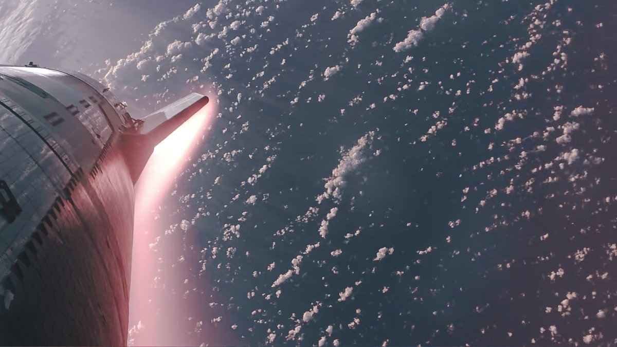 Pugo89's tweet photo. Is anyone else in udder AWE at the times we live in now? Ty Elon and SpaceX!!! https://t.co/PP6eiTxeWO