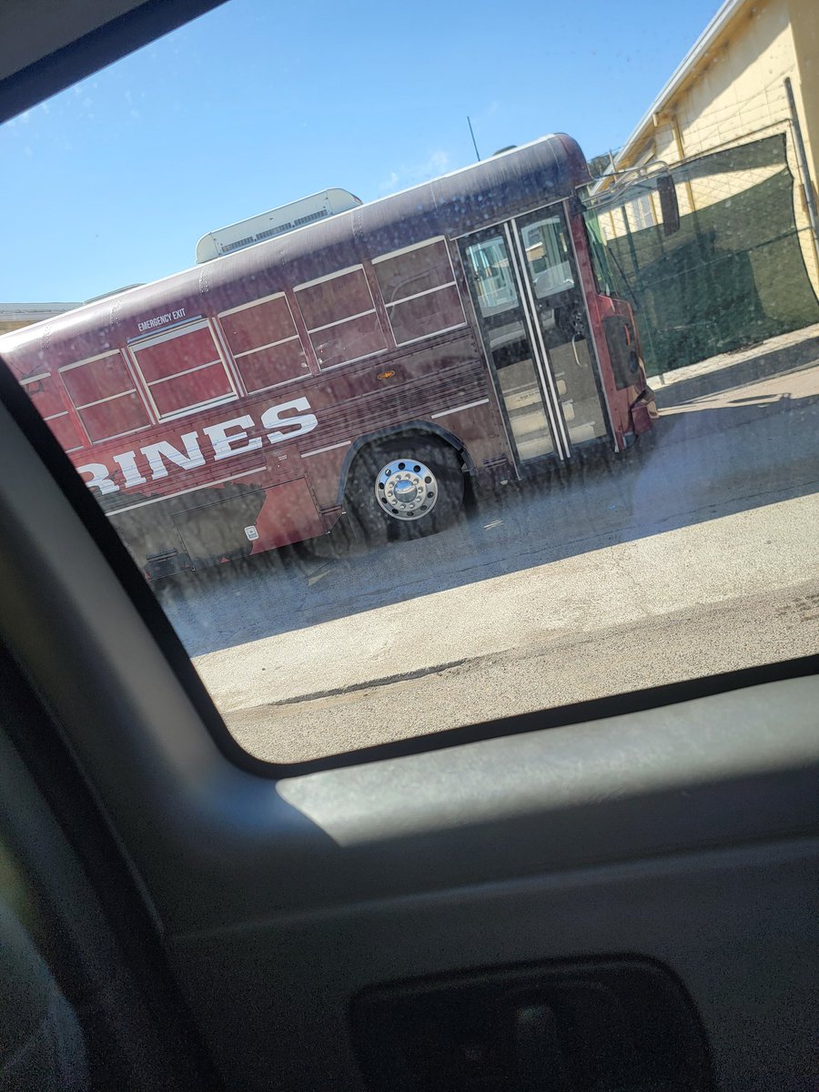 Blud I just came back tf going on with idv cool Pic of battle bus btw