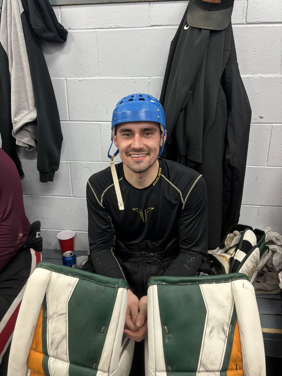 Hawks fly, Paradise Hill!
6-3 W

Player of the game blue JOFA goes to Dane Dow!
⭐️Brickwall, stood on his head, saved our bacon! ⭐️

Game 5 is next Friday! Back in the Hill. 
Looking forward to a full barn🔥