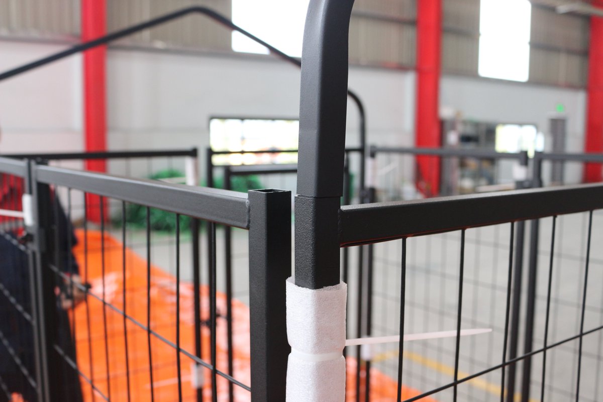 NinhBinhDHA's tweet image. 🐶 PREMIUM POWDER-COATED DOG KENNELS – SAFE &amp;amp; DURABLE 🏠
📩 Contact us today for more details!
📧 Email: sales@hanexmetal.com
🌍 Website: hanexmetal.com
#DHANinhBinh #SteelDogKennel #PowderCoatedKennel #PetSafety #ISO9001