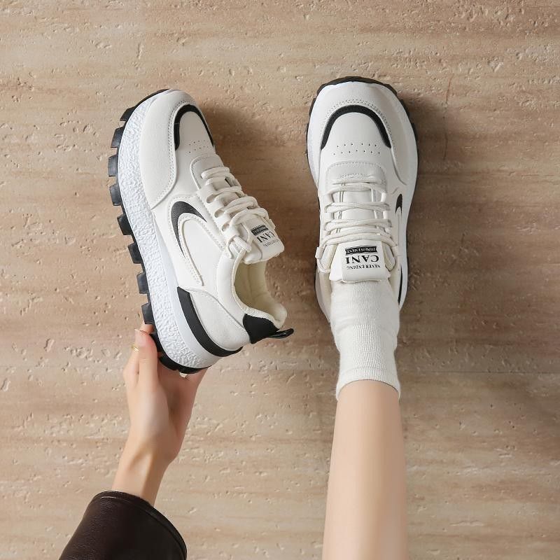 Kf_serbaada's tweet photo. Moka Sepatu Sneakers Wanita Fashion Korea Casual Shoes Trendy 9001
.
Cek selengkapnya disini 👉  https://t.co/53JEtV8Zff https://t.co/amBQXv6G9M