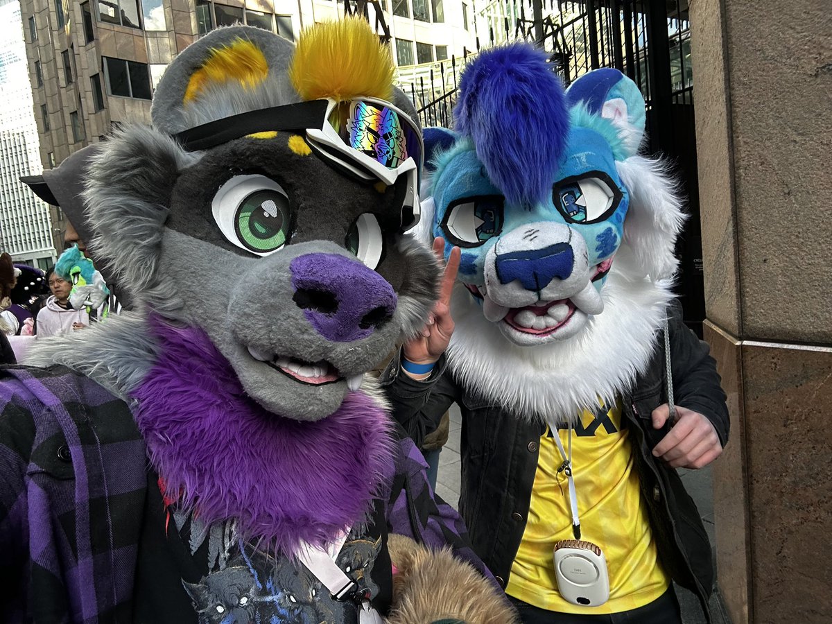 thecoreysb's tweet photo. London Furs was something else, an experience I’ll cherish forever. 

#lfm #lononfurmeet #fursuit #furry #fursuiter https://t.co/Q2JGOYDK8E