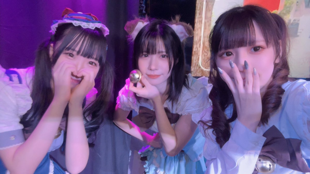 CrossOver_idol's tweet photo. とぅいんくる⭐︎すてーじ本日も20:00まで営業しております🪄︎︎◝💞 
本日は 

16-20 みつ@_mikkooo_ 
16-20 らば@sakuraba_mm 
16-20 もか @moka__mimi 

でお待ちしております！ https://t.co/C0q9HXqWFd