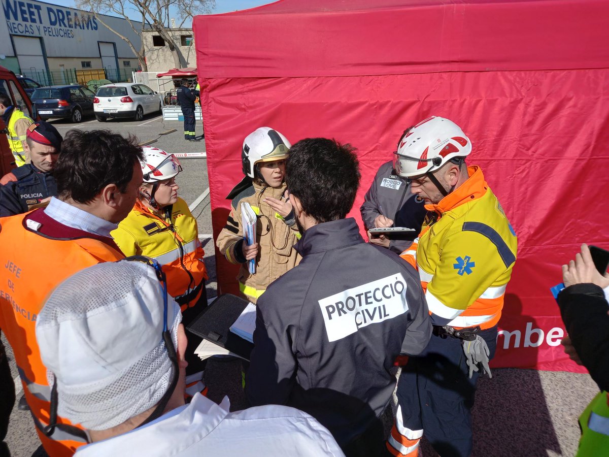 #Sabiesque comptem amb el Protocol d'atenció a les persones davant emergències greus a Catalunya (APCAT)? 📄 És un document que estableix com procedir per atendre correctament els afectats en tots els estadis d'una emergència.

Vols saber-ne més?

👉 gen.cat/4iFkOsh