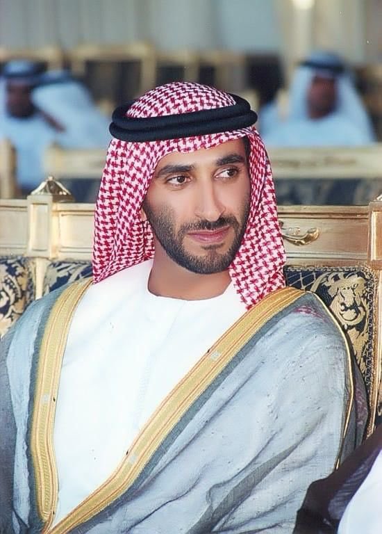 أصدر الشيخ فلاح بن زايد آل نهيان، رئيس نادي غنتوت لسباق الخيل والبولو ،قراراً بإعادة تشكيل مجلس إدارة نادي غنتوت لسباق الخيل والبولو، برئاسته وعضوية كل من سعيد بن حوفان المنصوري، "نائباً للرئيس"، وعيسى حسن المنصوري، وزايد خليفة الزعابي ، وعامر حسين الصيعري، أعضاء وخالد سعيد