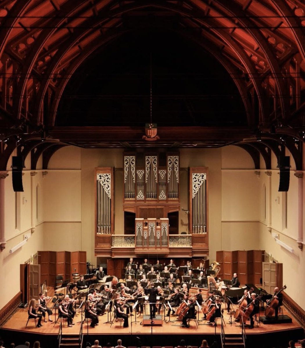 "Very few artists are nowadays able to create such an atmosphere from absolute silence to the most powerful climax. Clément Mao – Takacs conducts the ASO in these highly demanding various scores with elegance and panache. Hope he will come back soon to perform other repertoires."