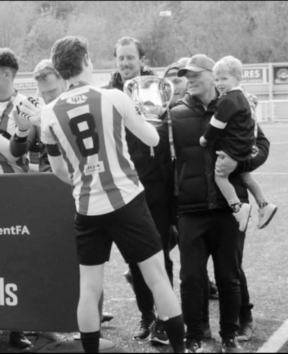 Billy Bennett tweet media