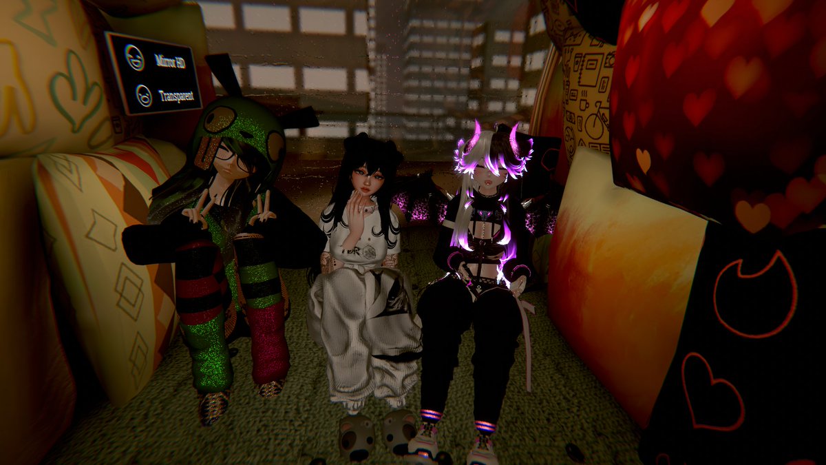 flarppy's tweet photo. always a fun time with my girls😋❤️ #VRChat @AngellustXO @ViperFox777 https://t.co/hHA8fePIQq