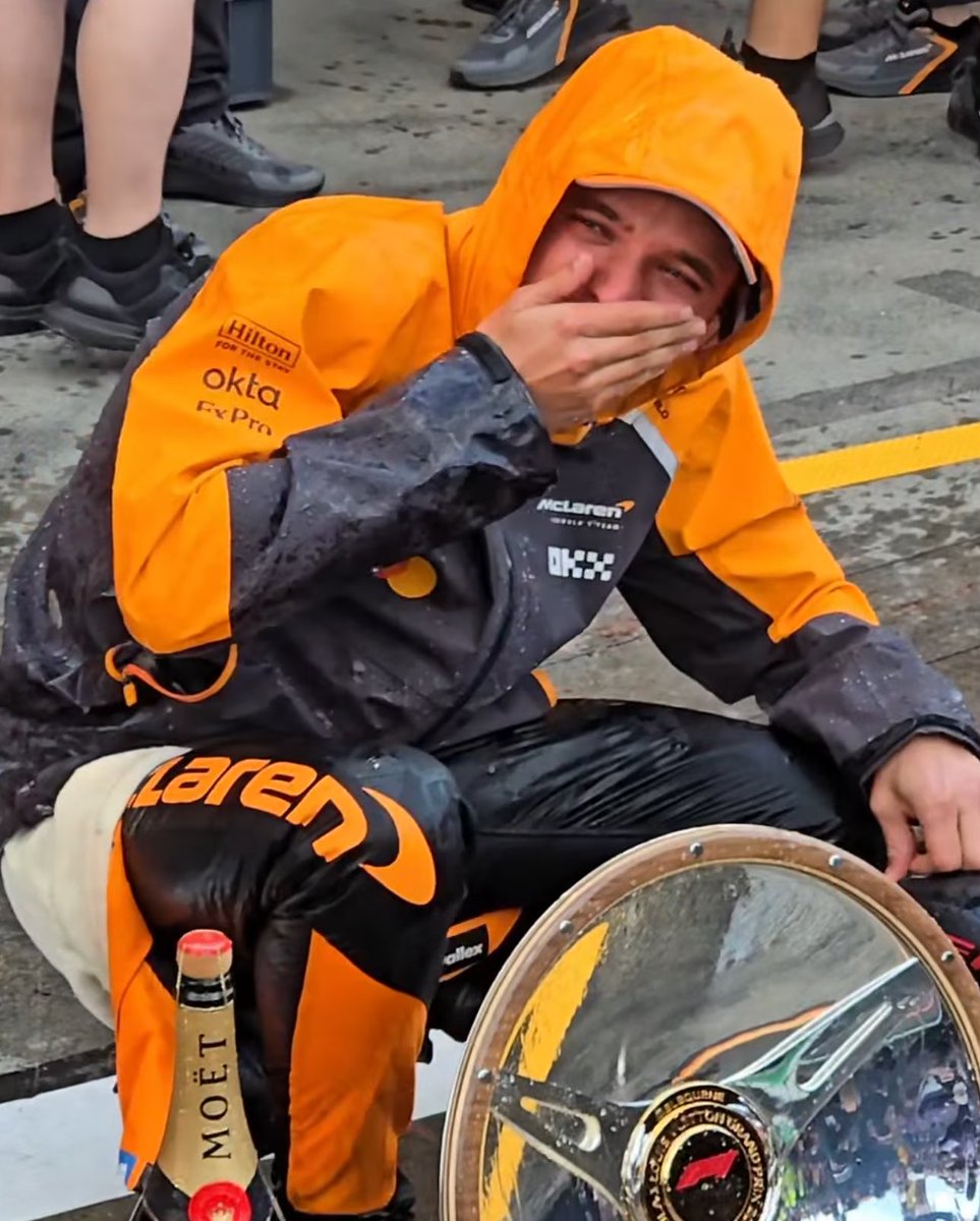 LNFOURS's tweet image. HAPPINESS LOOKS AMAZING ON HIM