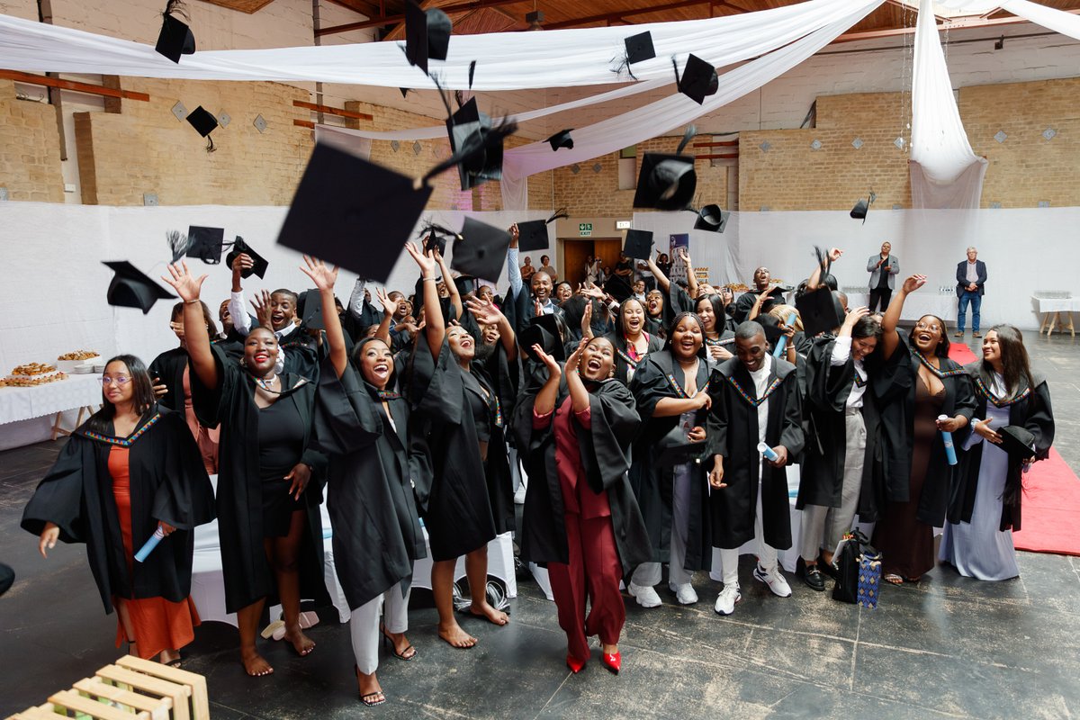 HELLO! It’s been a while, but we’re back! 
Before we introduce you to our Class of 2025, let’s take a moment to celebrate the incredible Class of 2024 with a throwback to their Graduation Day! (29 Nov 2024)